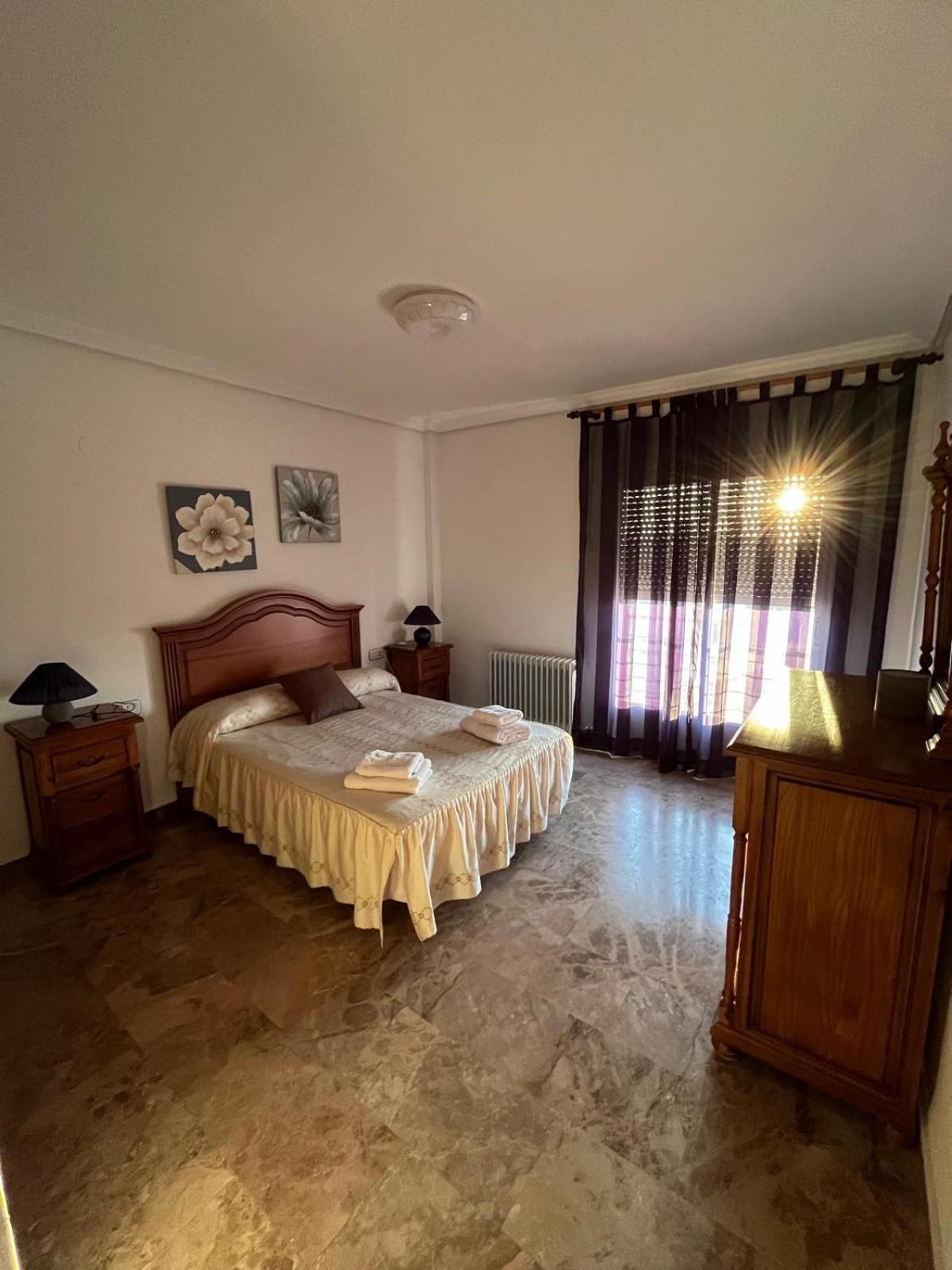 Titanic Apartment Cazorla Exterior foto